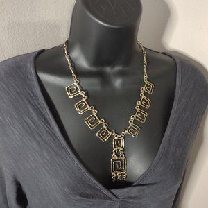 20 Inch Gold Tone Metal Spiral Design Necklace